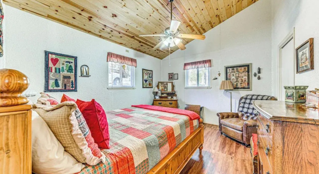7 Mi to Ruidoso Winter Park: Quiet Cabin w/ Deck, Varaa Hotelli Ruidoso New Mexico