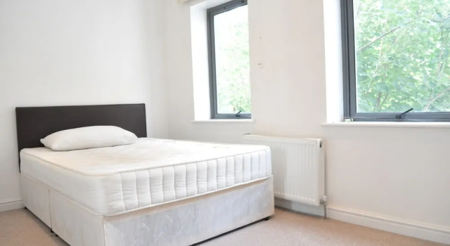 Spacious Contemporary 2 Bedroom Flat Near Camberwell, Забронировать Отель Отели Англии 3 звезды, 3*
