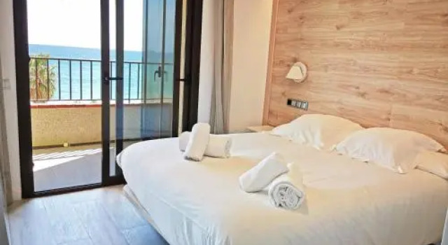 Apartaments Primera Linea Torre Valentina