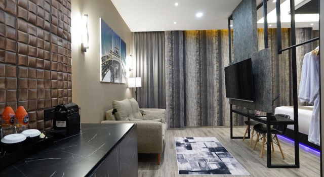 Suite doppia con vista sulla città De Paris Hotel