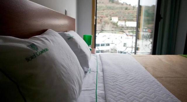 Standard Single room with view Hotel Comércio Douro