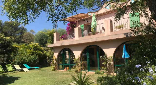 Коттедж La Bastide Dambrine