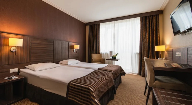 Business Zimmer mit Balkon President Hotel
