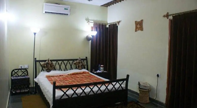 Kanha Meadows Resort