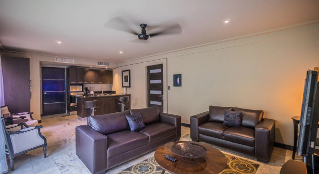 Lotus Luxury Condo, Rezerwuj Hotel Hotele w Quintana Roo z parkingiem, Parking
