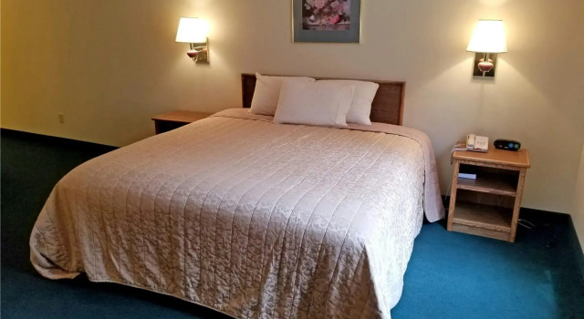 Keystone Boardwalk Inn and Suites, Забронировать Отель Кистон Wind Cave National Park