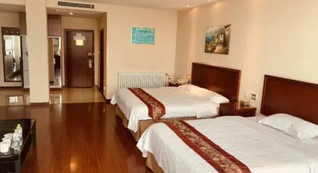 Номер Superior GreenTree Inn WeiHai RongCheng Bus Station BORDER TRADE CITY Express Hotel