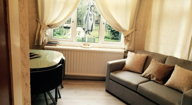 Wimbledon Studio Flat, Varaa Huoneisto Asunnot kohteessa Merseyside, Huoneisto