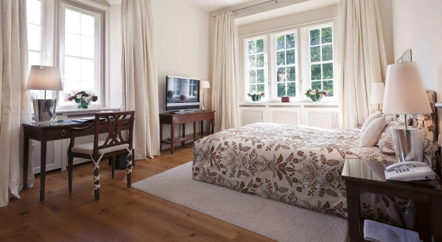 Полулюкс Schlosshotel Münchhausen