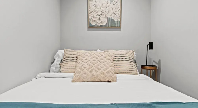 Modern & Comfy - 5* - Location Game Room