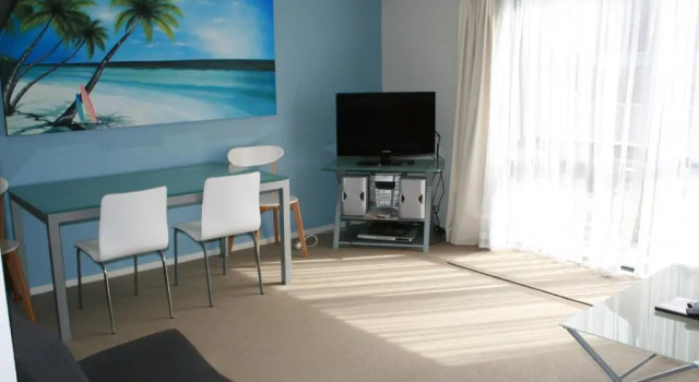 Семейные апартаменты Atlas Suites and Apartments