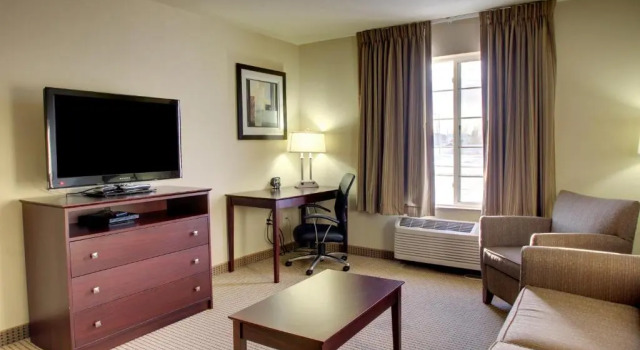 Люкс Deluxe Cobblestone Inn and Suites - Eaton