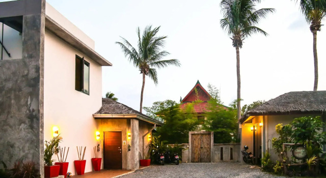 Charu Bay Villas