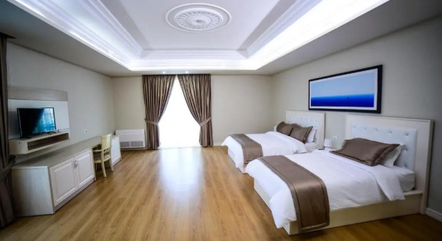 Трёхместный номер Luxury Hotel Vila Imperial