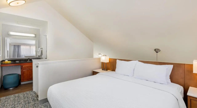 Clementine Hotel & Suites Anaheim, Забронировать Отель Отели Анахайм с завтраком, рядом с Anaheim Gardenwalk, Завтраки