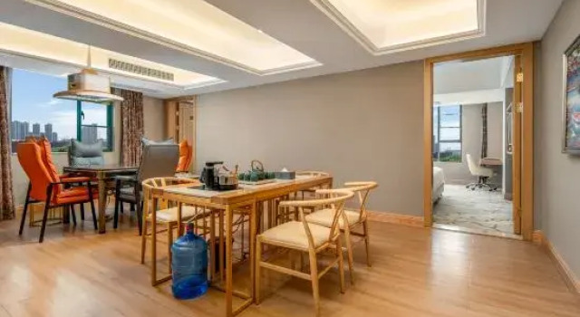 Семейный люкс Yigu International Hotel