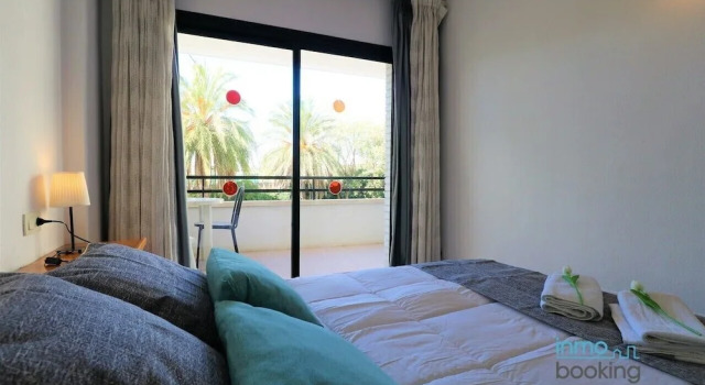 inmoBooking Cannes, con vistas a la piscina