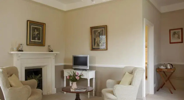 Crockerton House, Book Hotel Warminster Wiltshire