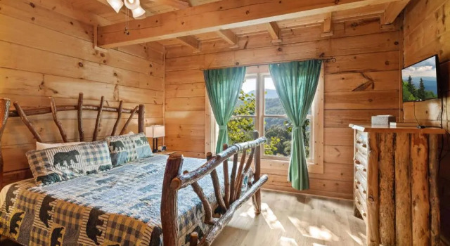 Mountain view 5 bdrm Gatlinburg Cabin near downtown Arts, Забронировать Вилла Отели Гатлинберг с бассейном, Бассейн