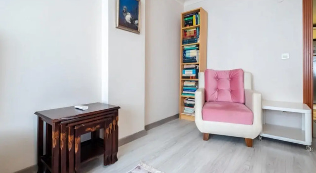 Eclectic Apartment near Popular Attractions in Beyoglu