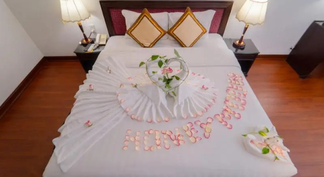Двухместный номер Deluxe с балконом и с видом на реку Century Riverside Hotel Hue
