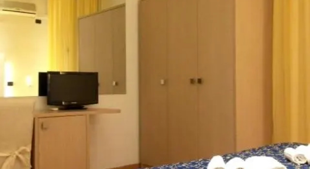 Семейный номер Standard Цокольный этаж Hotel Mediterraneo