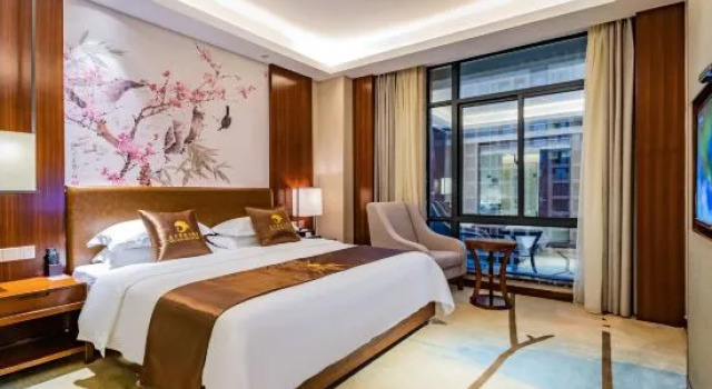 Люкс Deluxe Oriental Pearl Rezen Hotel