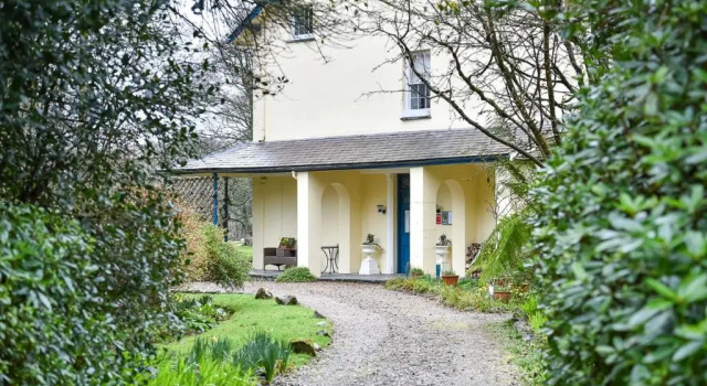 Plas Efailnewydd