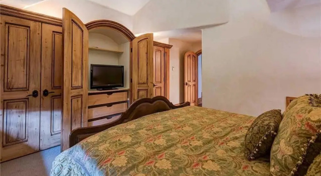Plaza 403, Забронировать Отель Теллурайд Telluride Ski, рядом с Лыжный подъемник San Sophia