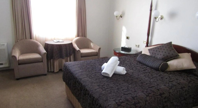 Australian Heritage Motor Inn, Забронировать Мини-отель Отели Даббо с бассейном, Бассейн