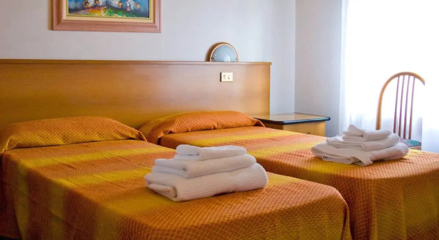 Hotel Roma, Prenota Hotel Pravisdomini 