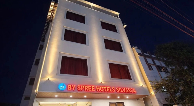Zip by Spree Hotels Silvassa Indore, Забронировать Отель Отели штата Махараштры 3 звезды, 3*