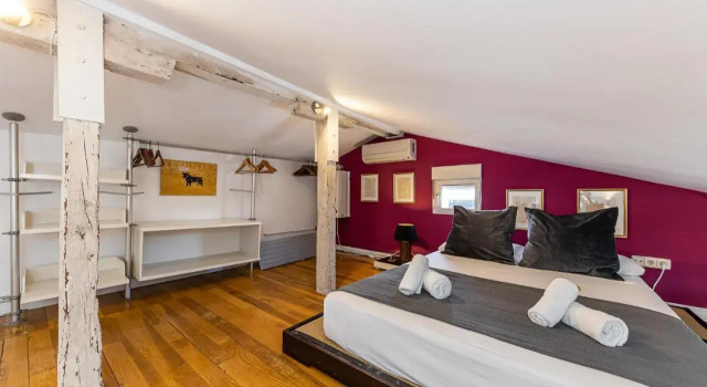 BNBHolder Charming Duplex Attic SOL, Забронировать Отель Мадрид Провинция Мадрид, рядом с Дом-музей Лопе де Вега