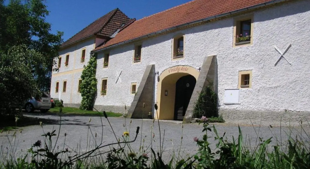 Penzion Vinicky dvůr, Reservar Hotel Kaplice 