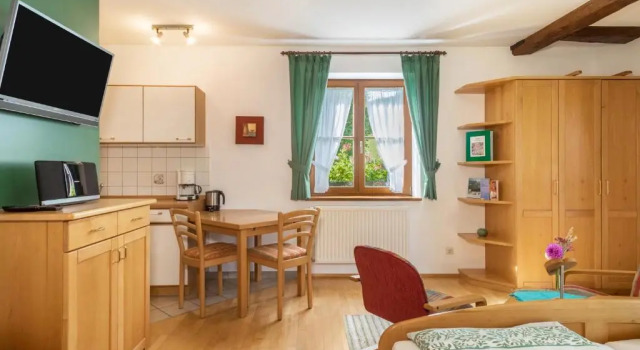 Ferienwohnung Risthof 2, Varaa Huoneisto Hotellit Baijeri pysäköinnillä, Pysäköinti