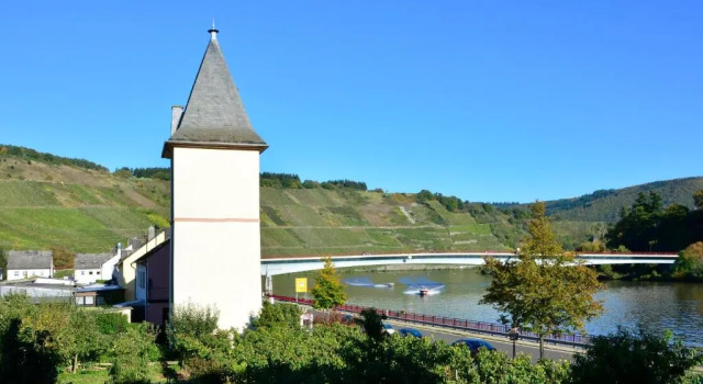 Hotel Zum Fährturm, Забронировать Отель Шляйх Trier-Saarburg