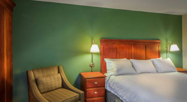Hampton Inn Washington, Rezerwuj Hotel Hotele w Washington z basenem, Basen