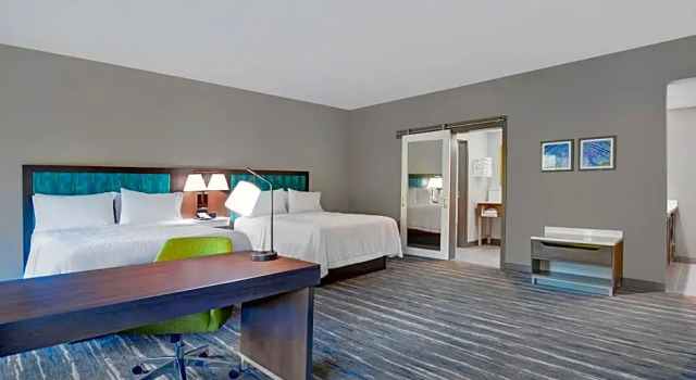 Четырёхместный люкс Hampton Inn And Suites Macclenny I-10