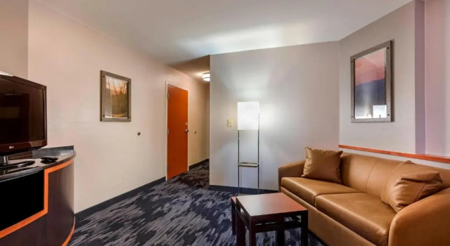 Люкс Fairfield Inn & Suites Columbus