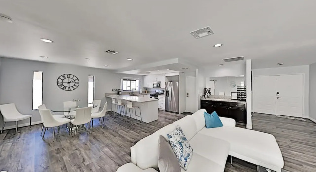 27055qui 3 Bedroom Home, Забронировать Дом для отпуска Катидрал-Сити Coachella Valley, рядом с Desert Princess Country Club