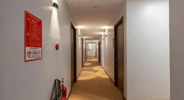 Tan Quy Do 2 Hotel, Забронировать Отель Отели Тхузаумот 3 звезды, 3*
