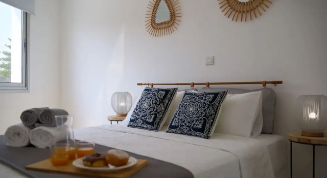 Phaedrus Living: Seaside Luxury Flat Lighthouse 68, Boek Hotel Hotels in Paphos met parkeren, in de buurt van Faros Beach, Parkeren