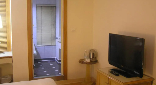 Двухместный люкс Standard 高第商旅 Gaudi Hotel
