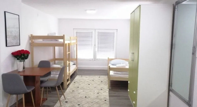 Hostel Eva, Book Hostel / Vandrerhjem Karlovac Karlovac county