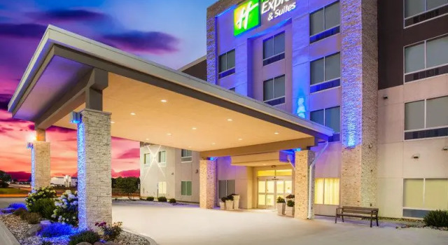 Люкс с видом на море Holiday Inn Express & Suites Litchfield by IHG