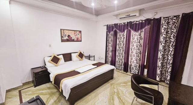 Hotel Ashiyana Elite, Varaa Hotelli Gurgaon 