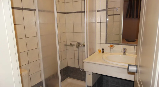 Четырёхместный номер Standard с балконом Al Mare Hotel