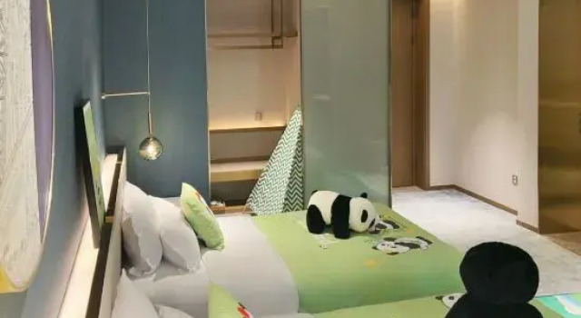 Семейный тент с видом на реку Fitfun Hotel