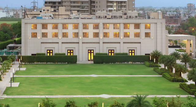DoubleTree by Hilton Agra