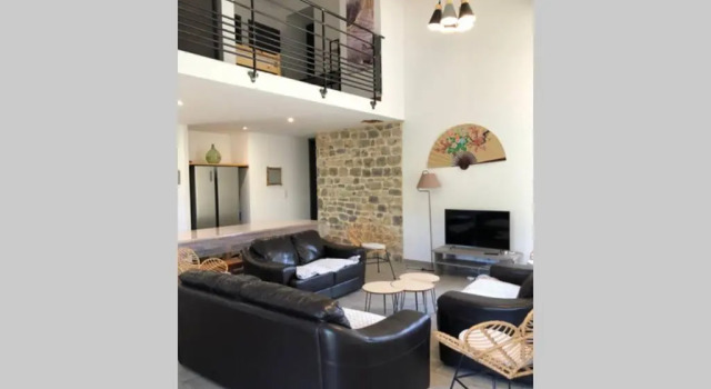 Maison de charme avec piscine couverte et 9000m2, Rezerwuj Hotel Les Vans Cévennes
